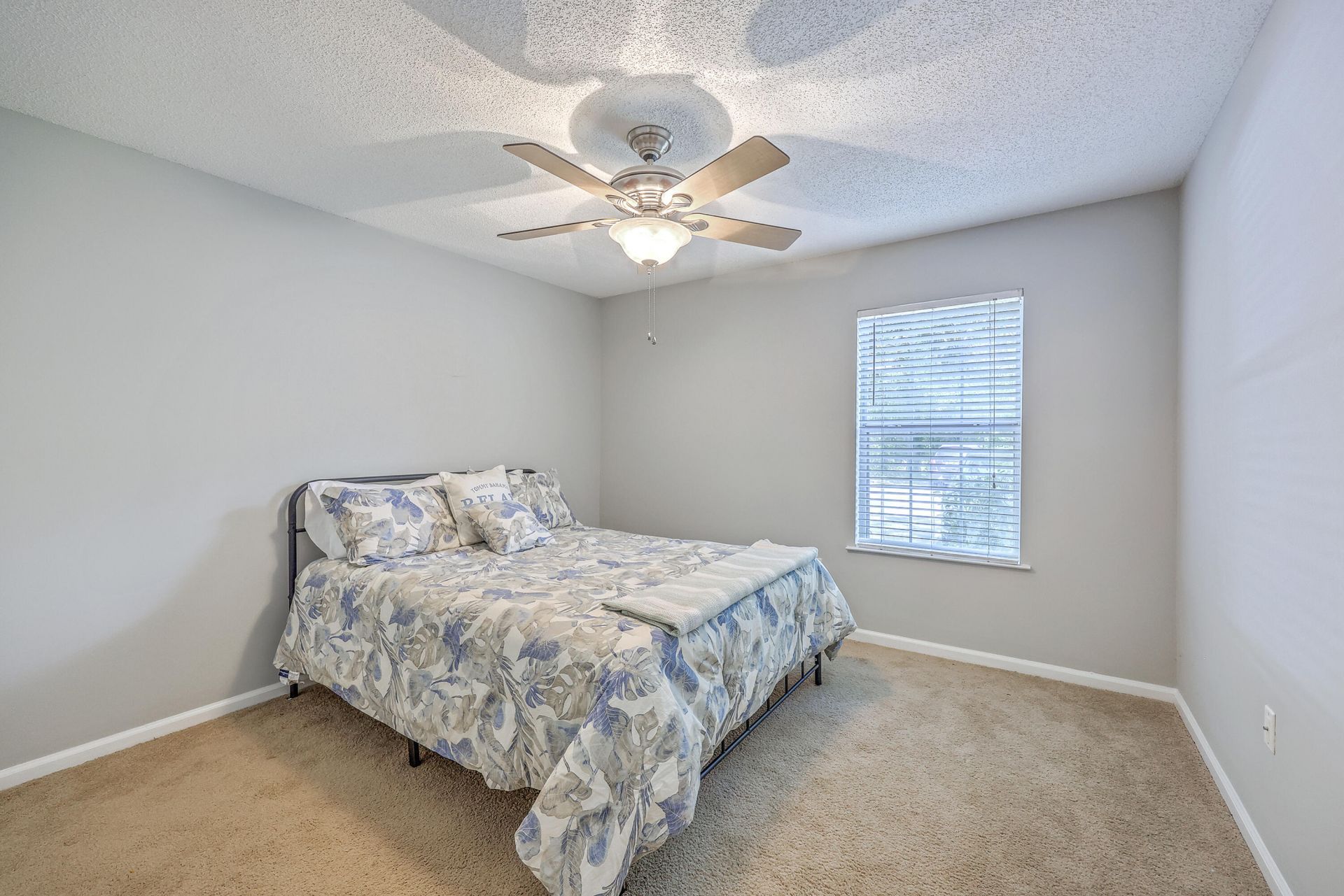 188 Midland Parkway Photo 19