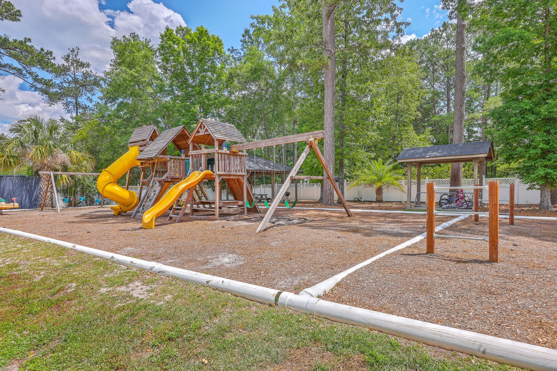 188 Midland Parkway Photo 24