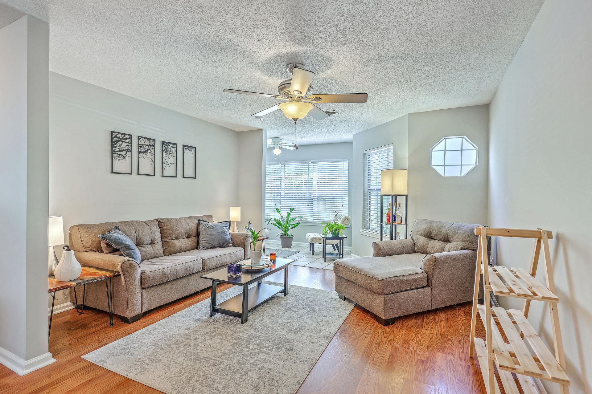 188 Midland Parkway Photo 4