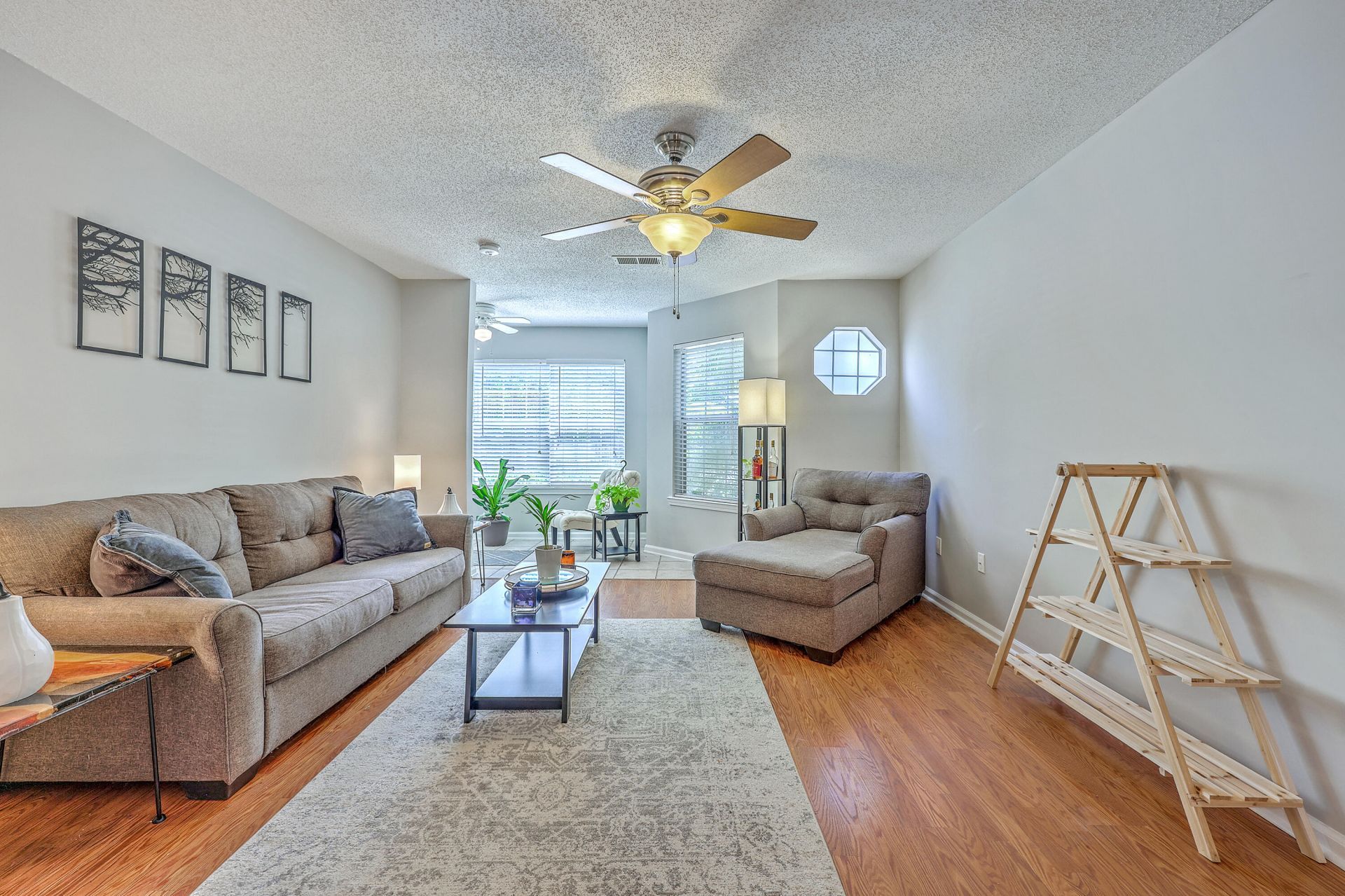 188 Midland Parkway Photo 5