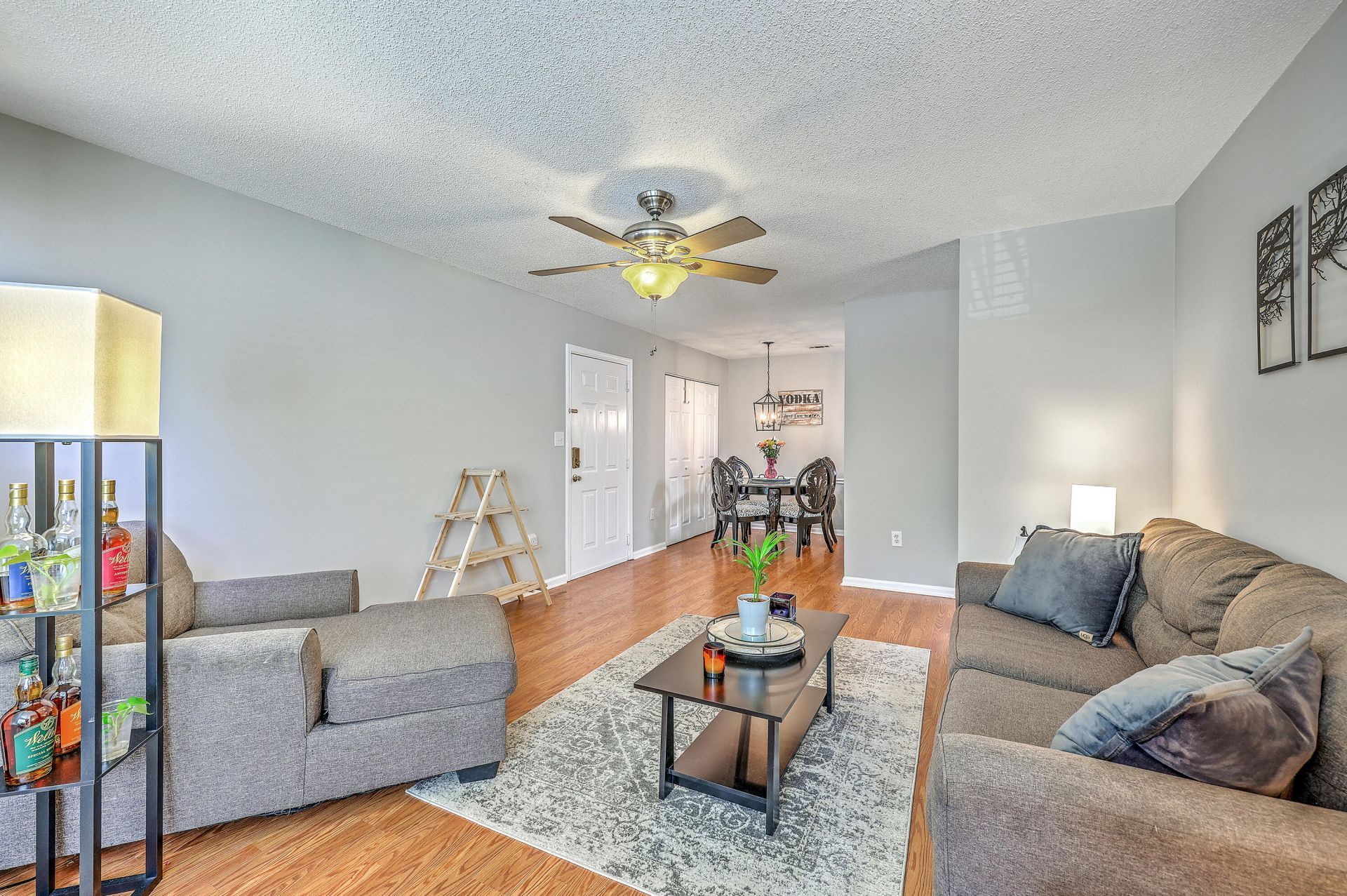 188 Midland Parkway Photo 7