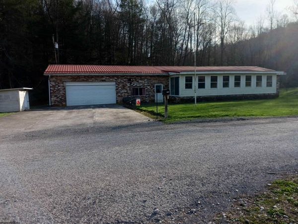 8106 Alton Road, Adrian, WV 26210
