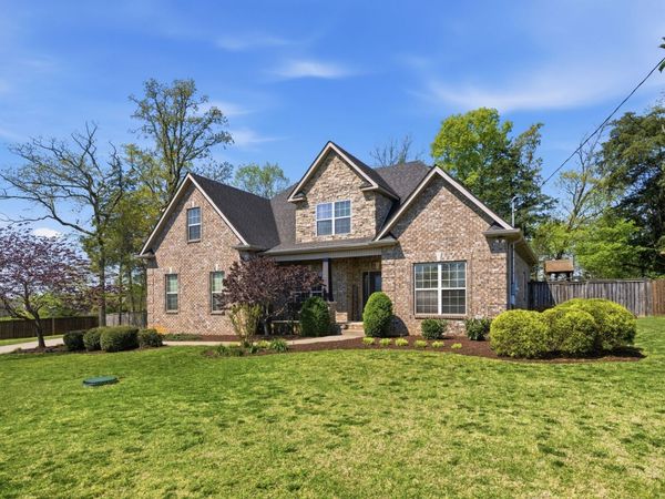 1105 Blackjack Way, Murfreesboro, TN 37129