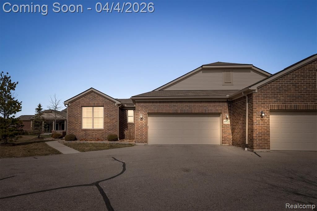 49121 Garrett Court, Macomb Township, MI 48042 Main Photo