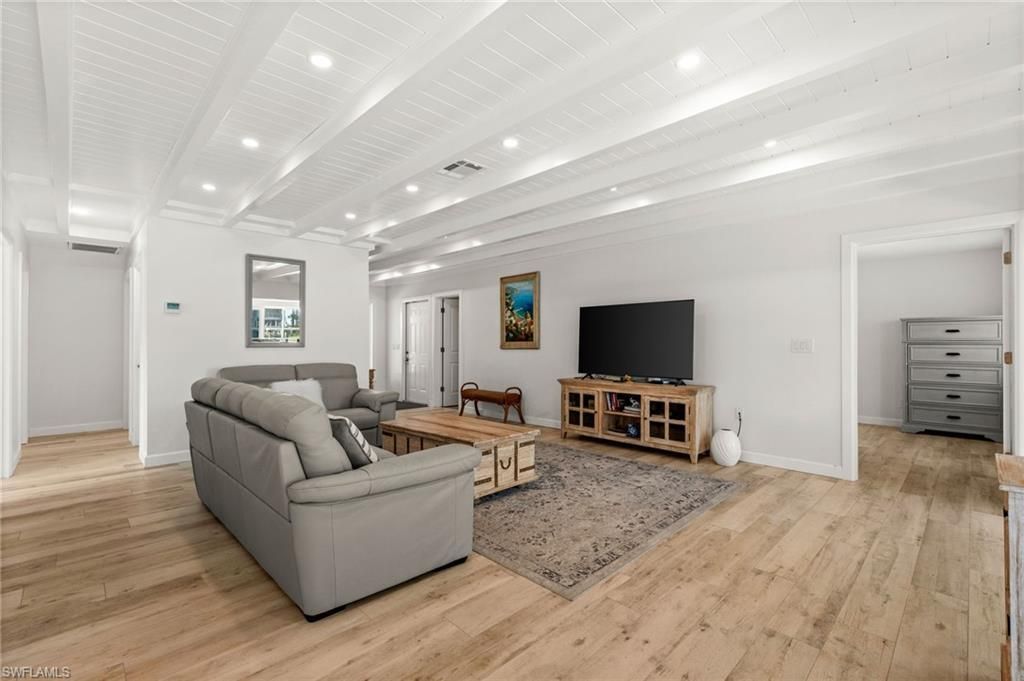 8324 Lagoon Rd, Fort Myers Beach, FL 33931 Photo