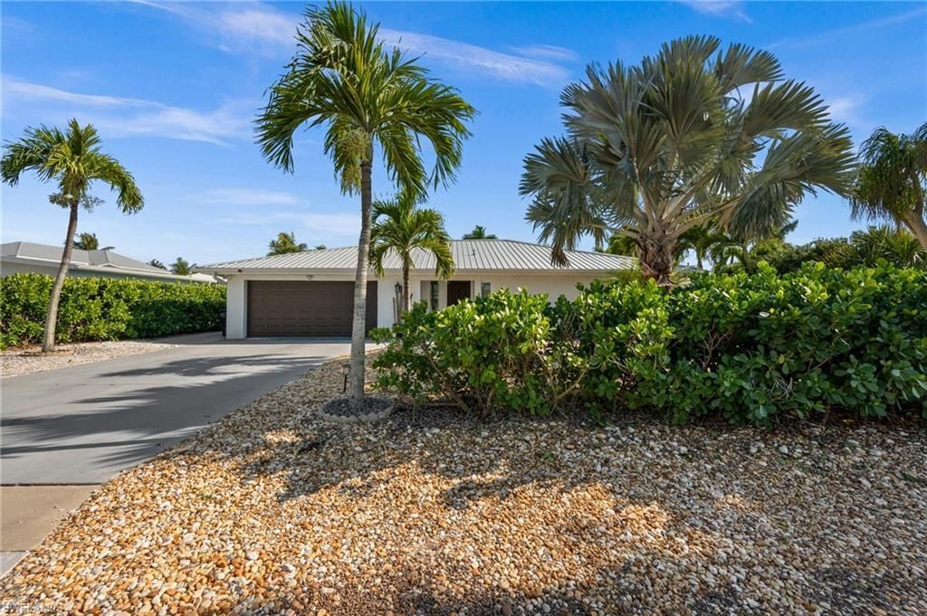 8324 Lagoon Rd, Fort Myers Beach, FL 33931 Photo