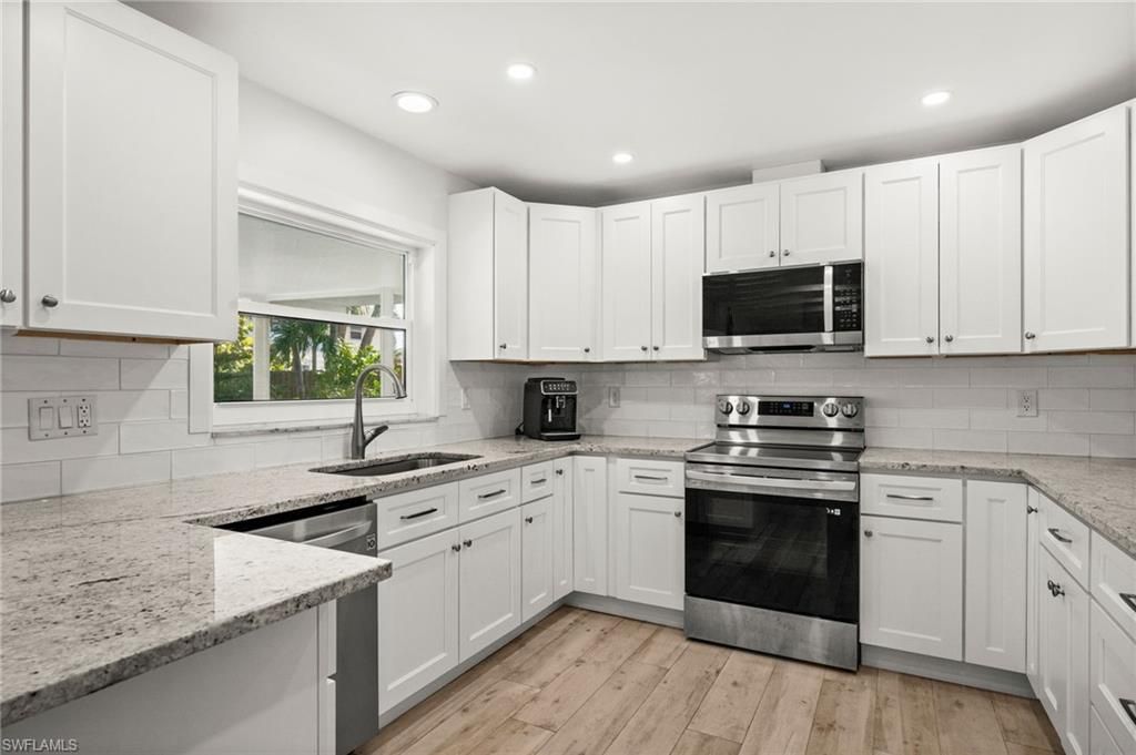 8324 Lagoon Rd, Fort Myers Beach, FL 33931 Photo