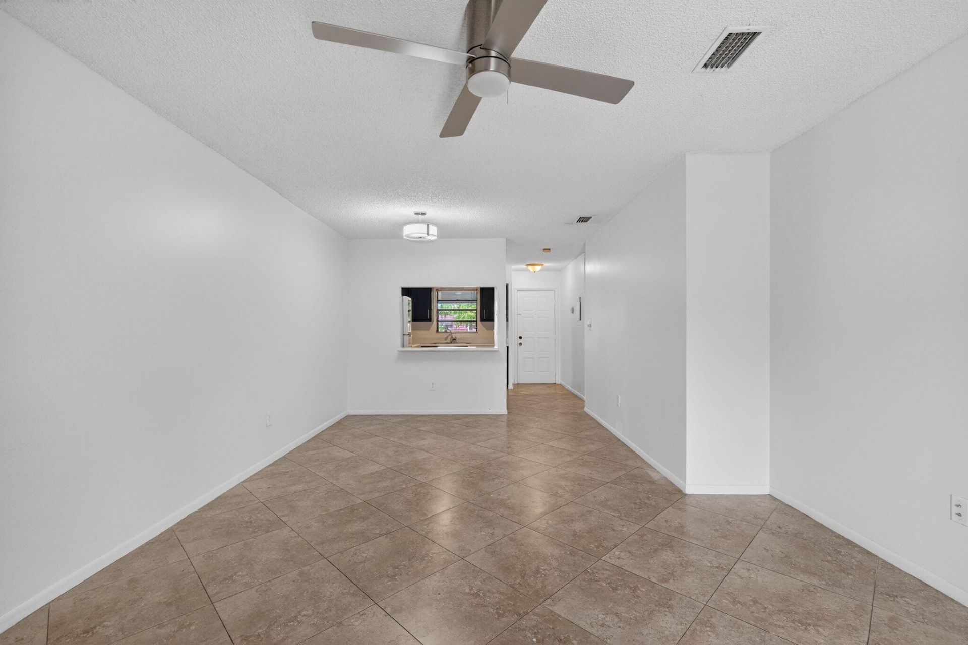 6001 Shakerwood Circle, Unit 201, Tamarac, FL 33319 Photo