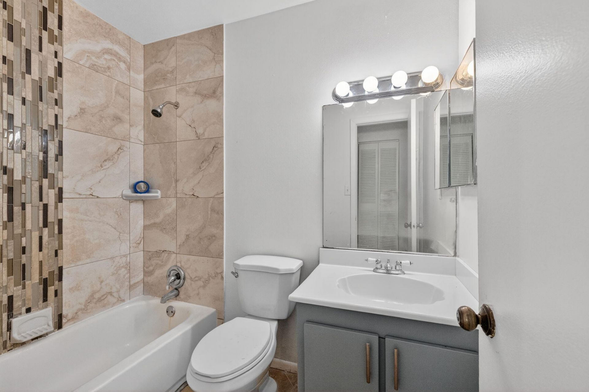 6001 Shakerwood Circle, Unit 201, Tamarac, FL 33319 Photo