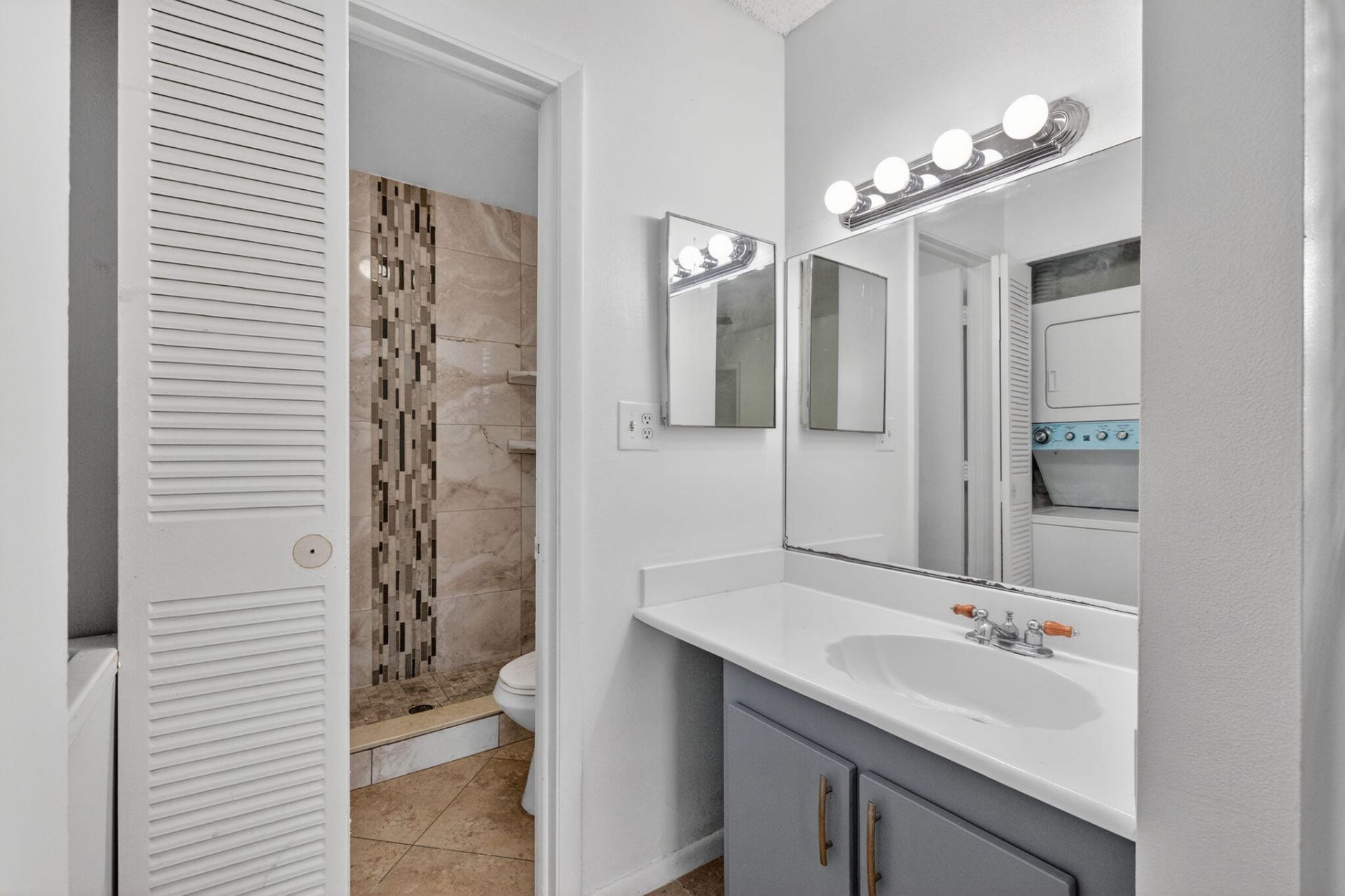 6001 Shakerwood Circle, Unit 201, Tamarac, FL 33319 Photo