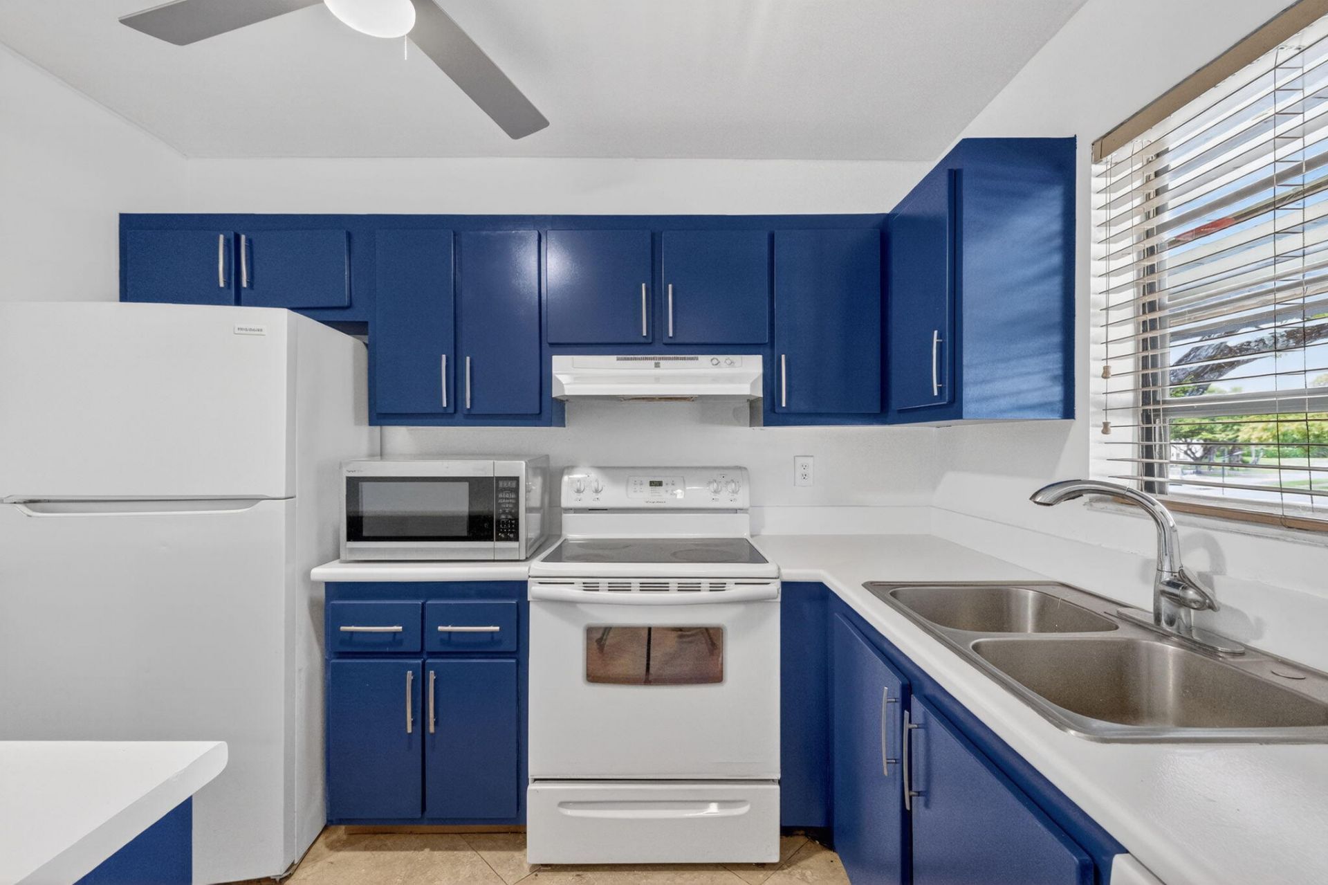 6001 Shakerwood Circle, Unit 201, Tamarac, FL 33319 Photo