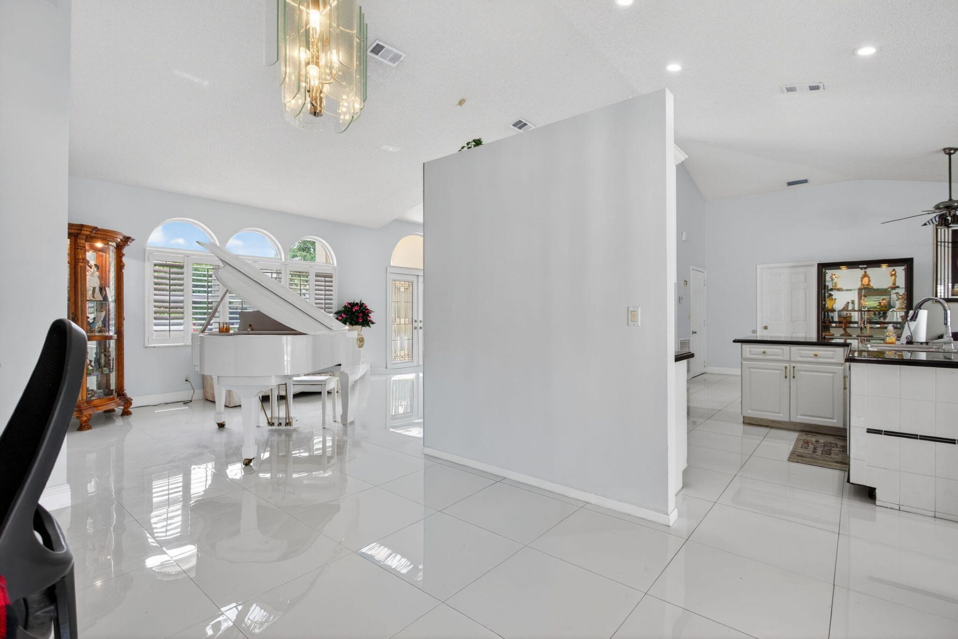 5670 NW 38th Terrace, Coconut Creek, FL 33073 Photo