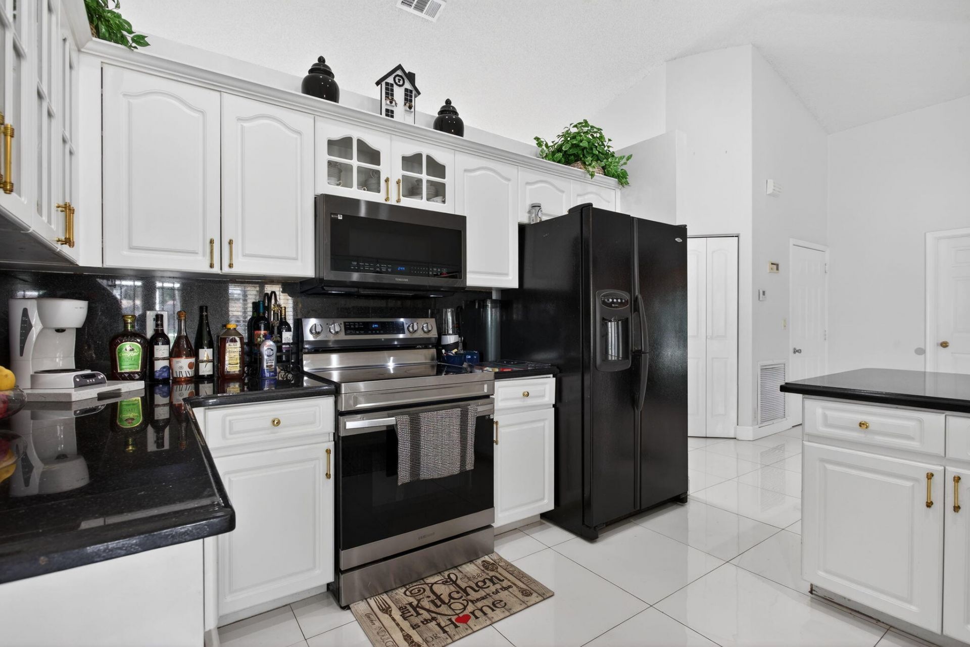 5670 NW 38th Terrace, Coconut Creek, FL 33073 Photo