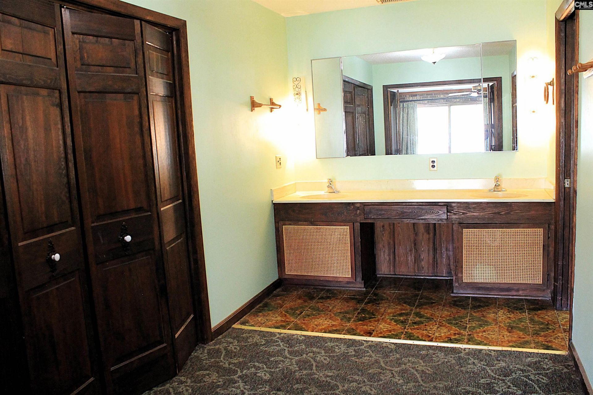 497 Circle H Woods Road Photo 18