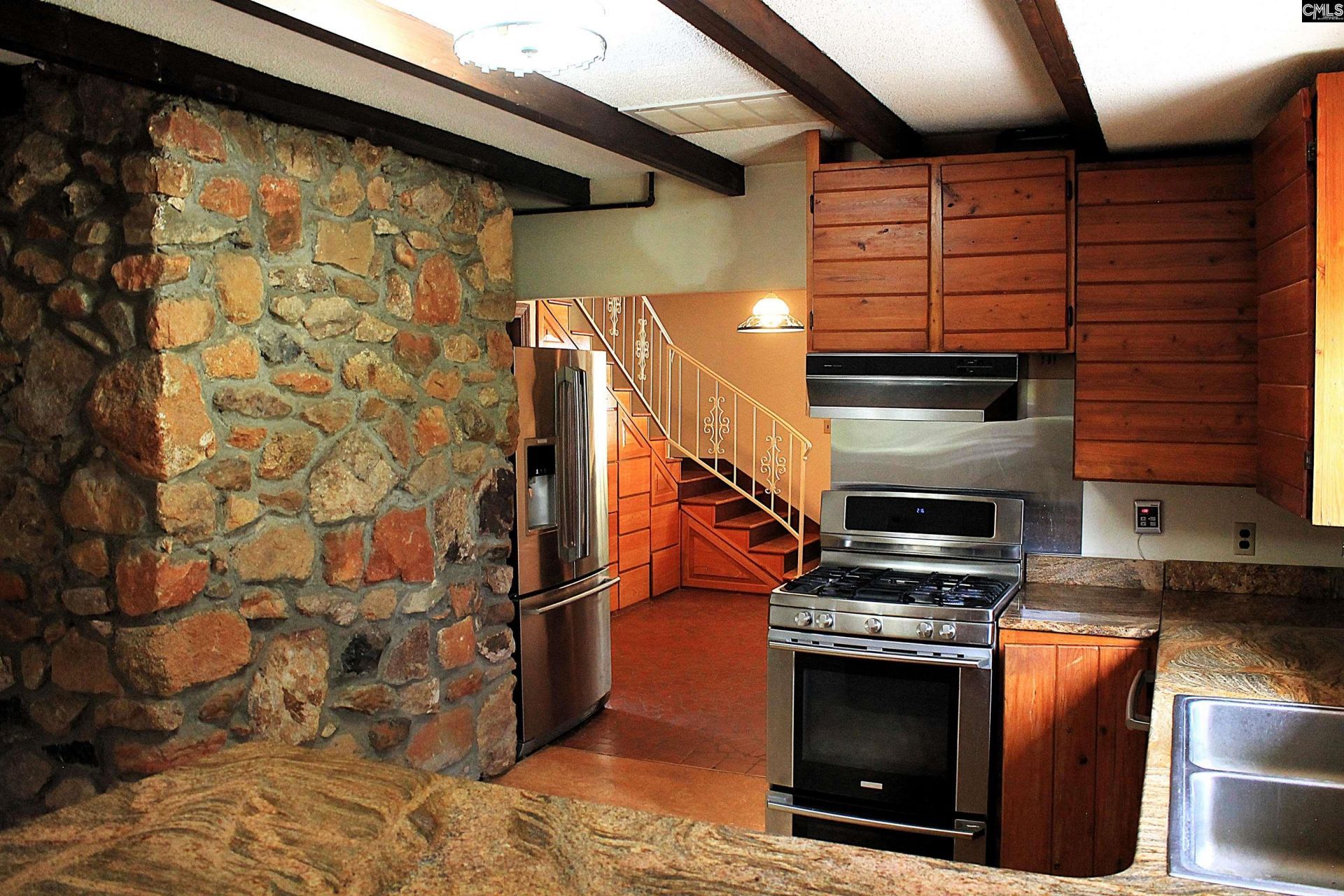 497 Circle H Woods Road Photo 6