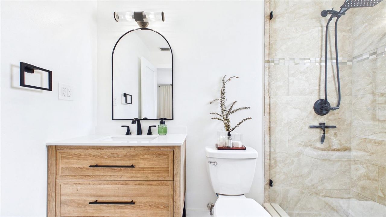 1920 New Hampshire Avenue Ne, Saint Petersburg, FL 33703 Photo