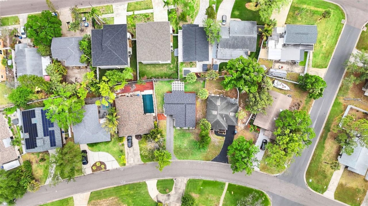 1920 New Hampshire Avenue Ne, Saint Petersburg, FL 33703 Photo