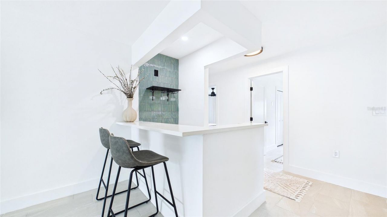 1920 New Hampshire Avenue Ne, Saint Petersburg, FL 33703 Photo