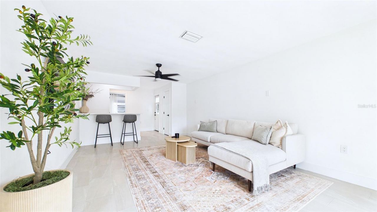 1920 New Hampshire Avenue Ne, Saint Petersburg, FL 33703 Photo