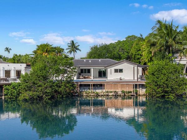 19721 NE 23 Ave , Miami, FL 33180