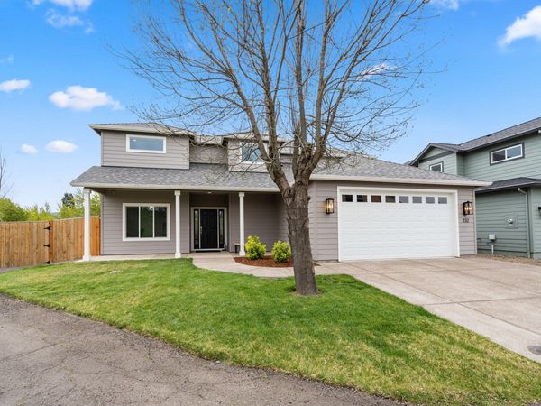 232 Willow Springs Drive, Talent, OR 97540