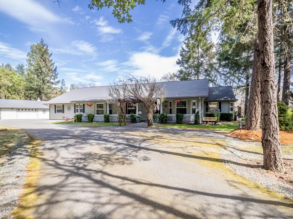 185 Starflower Way, Merlin, OR 97532