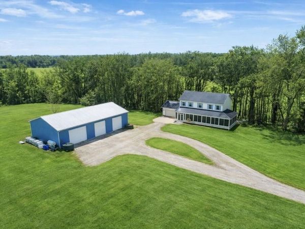 1500 Sanford Lane, Buchanan, MI 49107