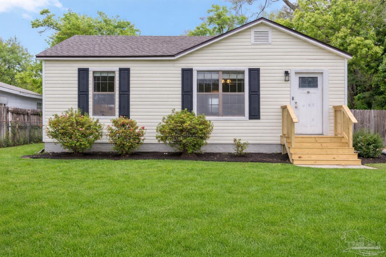 1760 W Romana St, Pensacola, FL 32502 Main Photo