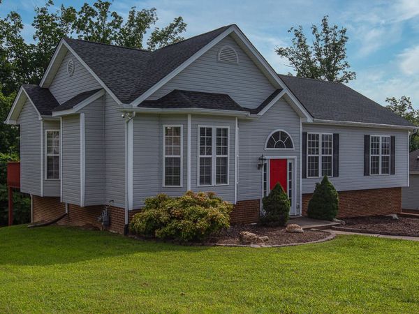 7194 British Road , Ooltewah, TN 37363