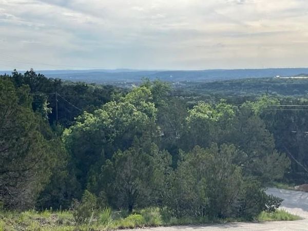 8403 Briar Wood CIR , Lago Vista, TX 78645