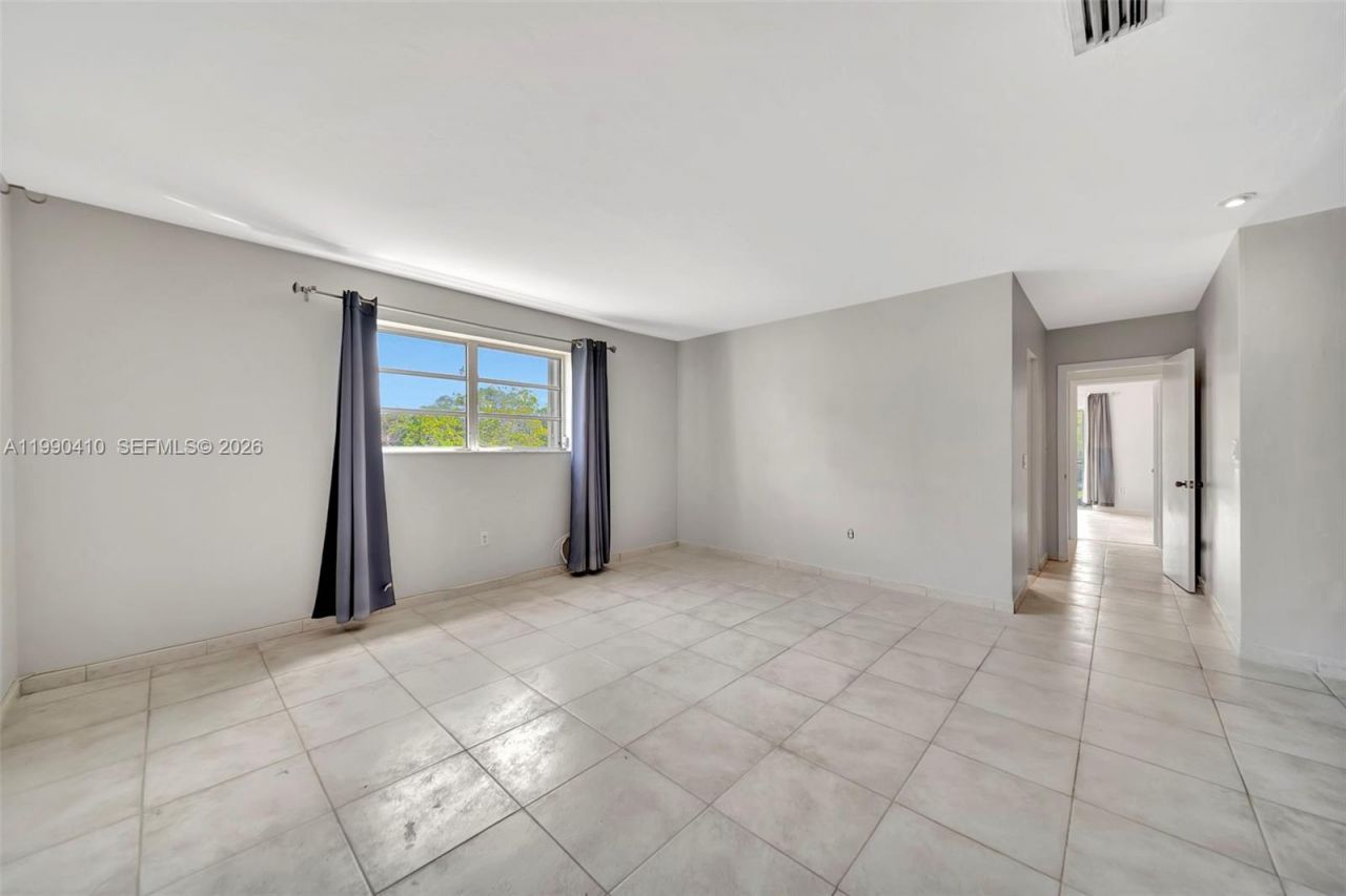 2293 NE 122nd St , Unit 2293, North Miami, FL 33181 Photo