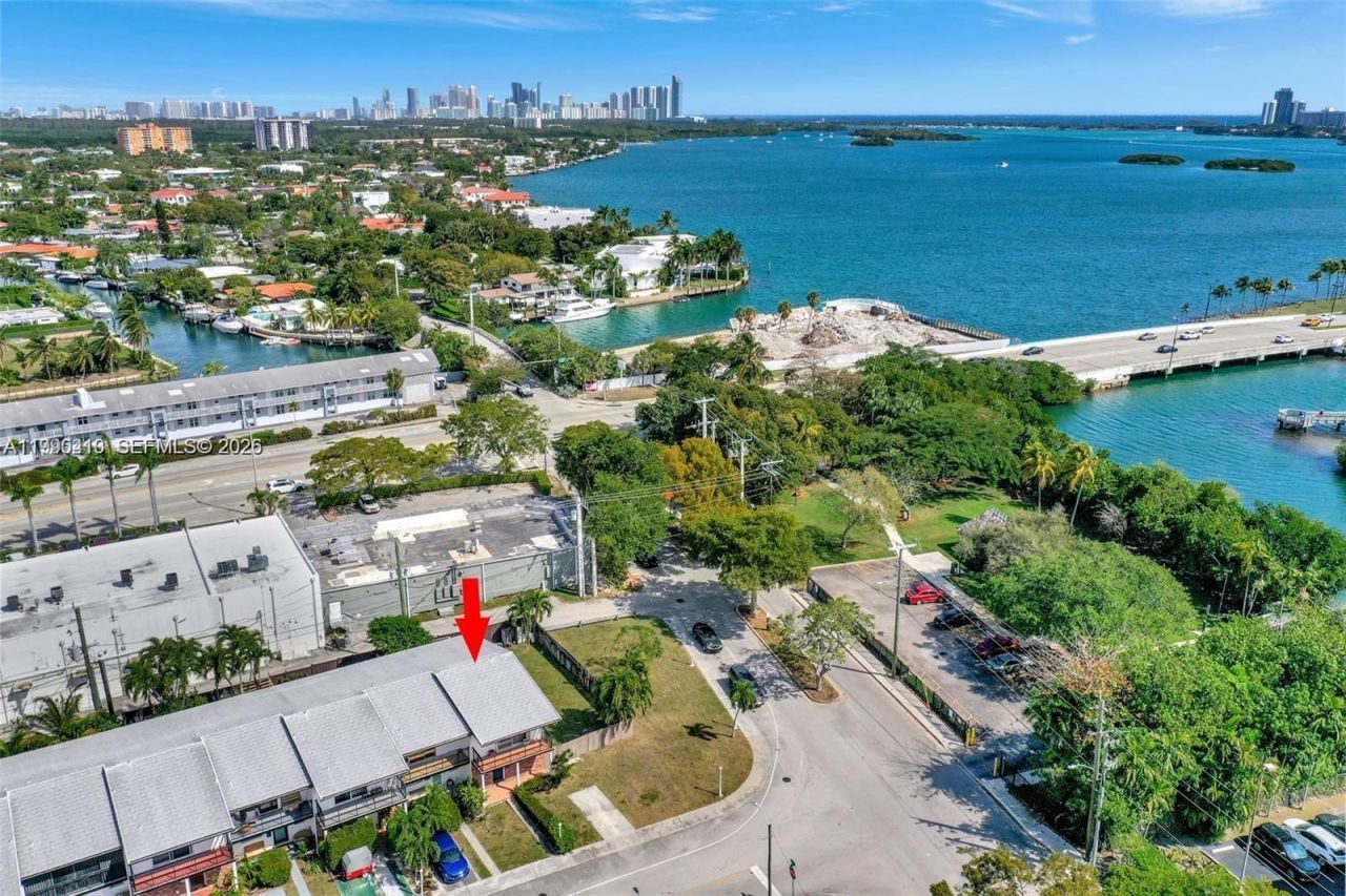 2293 NE 122nd St , Unit 2293, North Miami, FL 33181 Photo