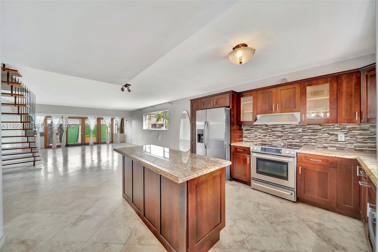 2293 NE 122nd St , Unit 2293, North Miami, FL 33181 Photo