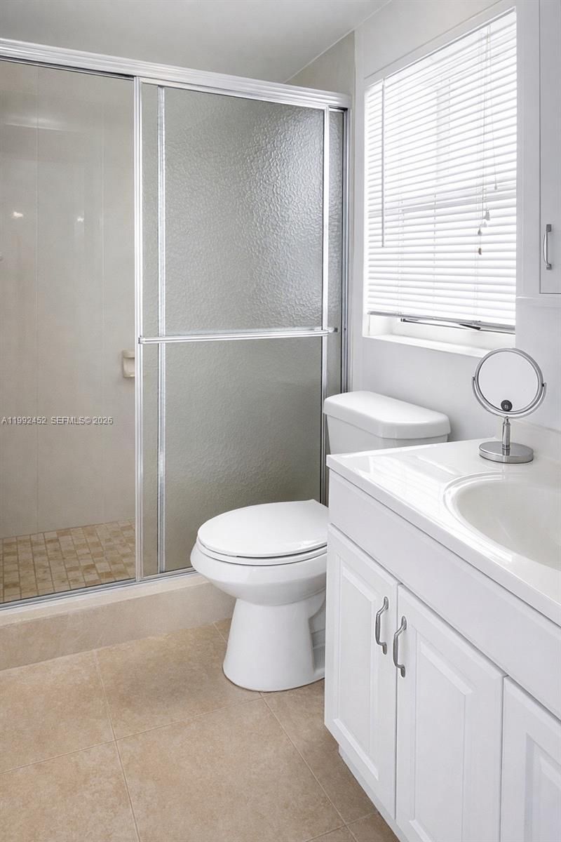 1425 Atlantic Shores Blvd , Unit 501, Hallandale Beach, FL 33009 Photo