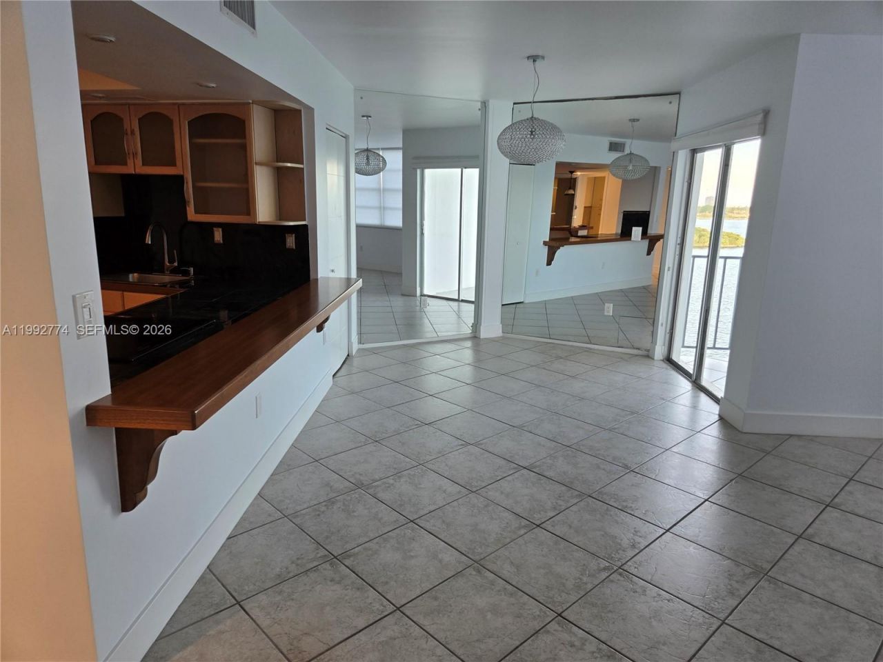 11930 N Bayshore Dr , Unit 1006, North Miami, FL 33181 Photo