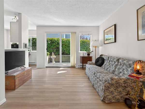 698 Aspen Rd , Unit 102C, Comox, BC V9M 3S9