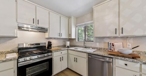 1010 Onnontioga Street, South Lake Tahoe, CA 96150 Photo