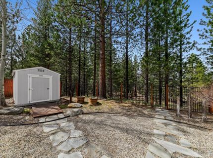 1010 Onnontioga Street, South Lake Tahoe, CA 96150 Photo