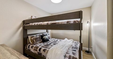 1010 Onnontioga Street, South Lake Tahoe, CA 96150 Photo