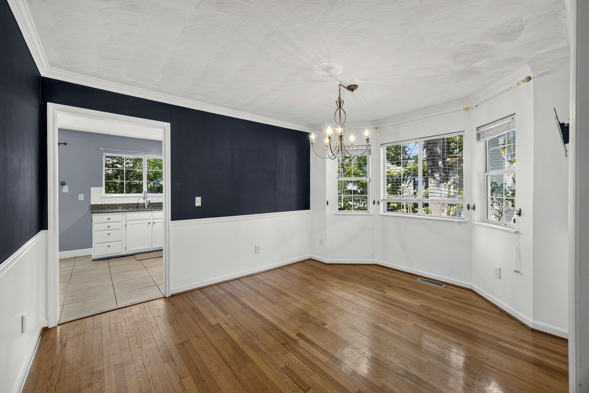 1352 Battery Glover Court Photo 10