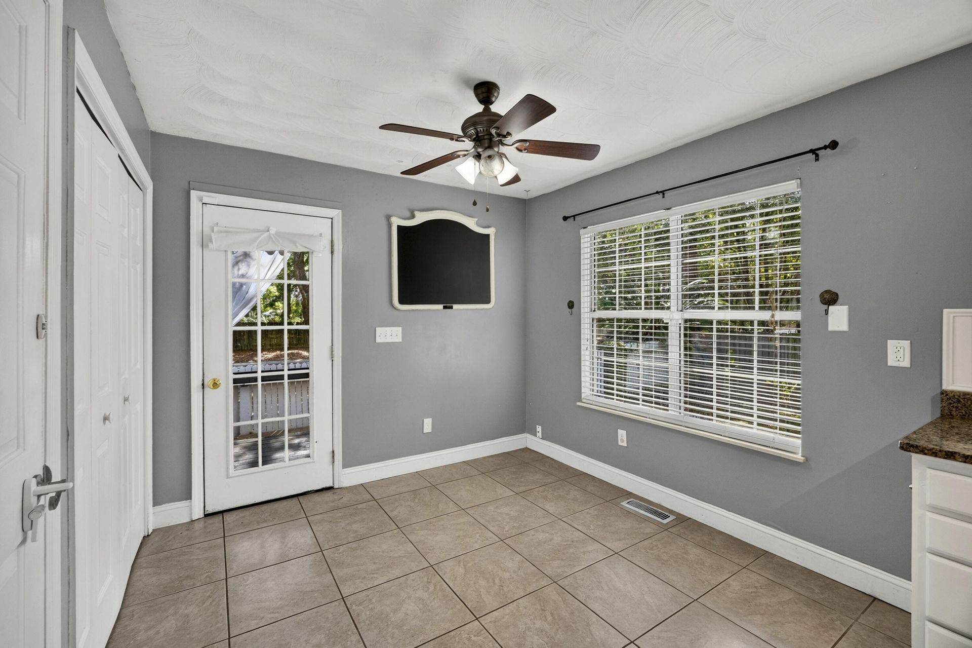 1352 Battery Glover Court Photo 13