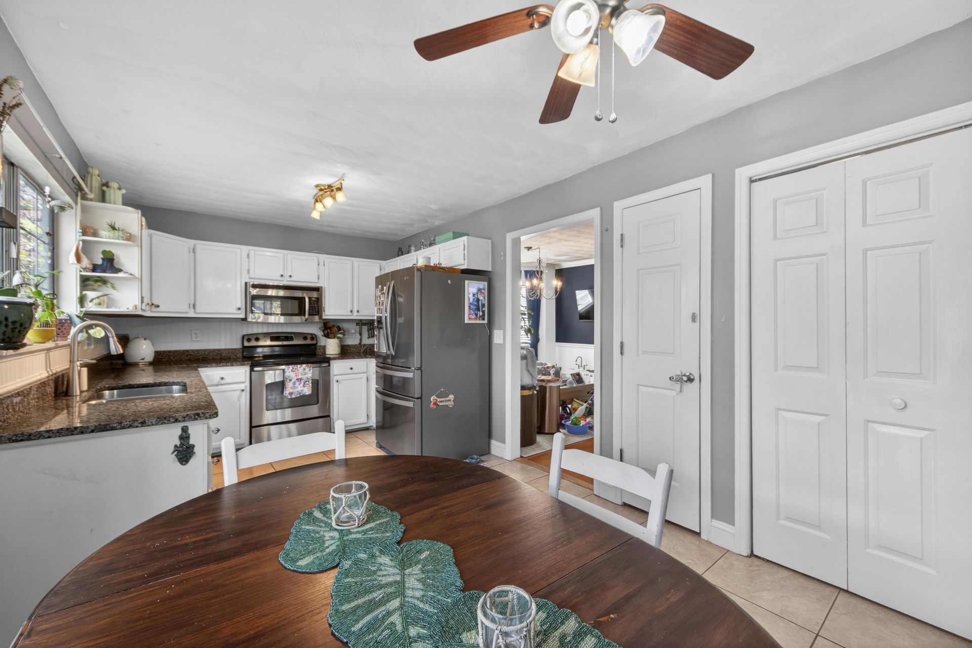 1352 Battery Glover Court Photo 15