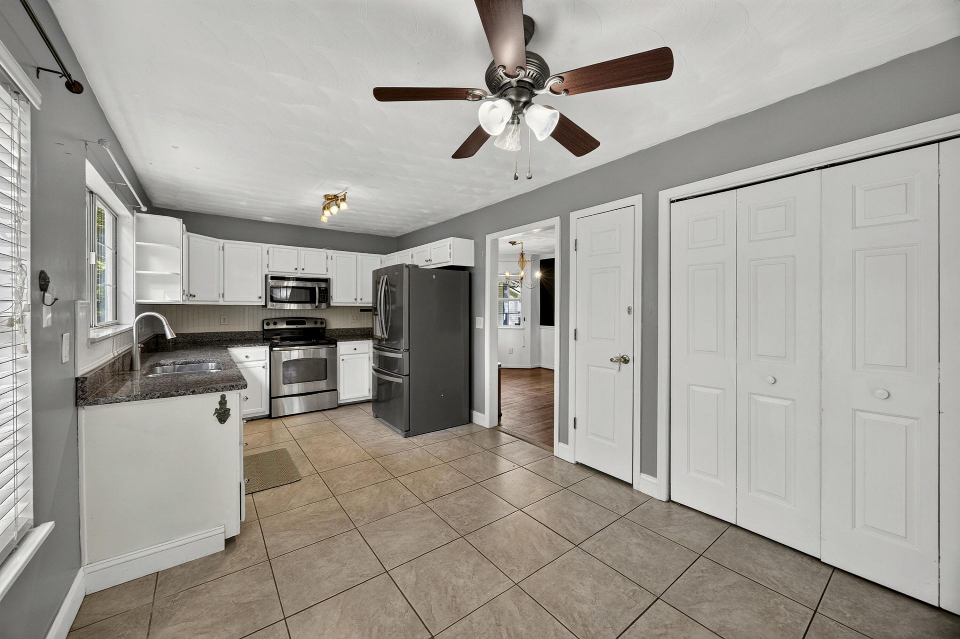 1352 Battery Glover Court Photo 15