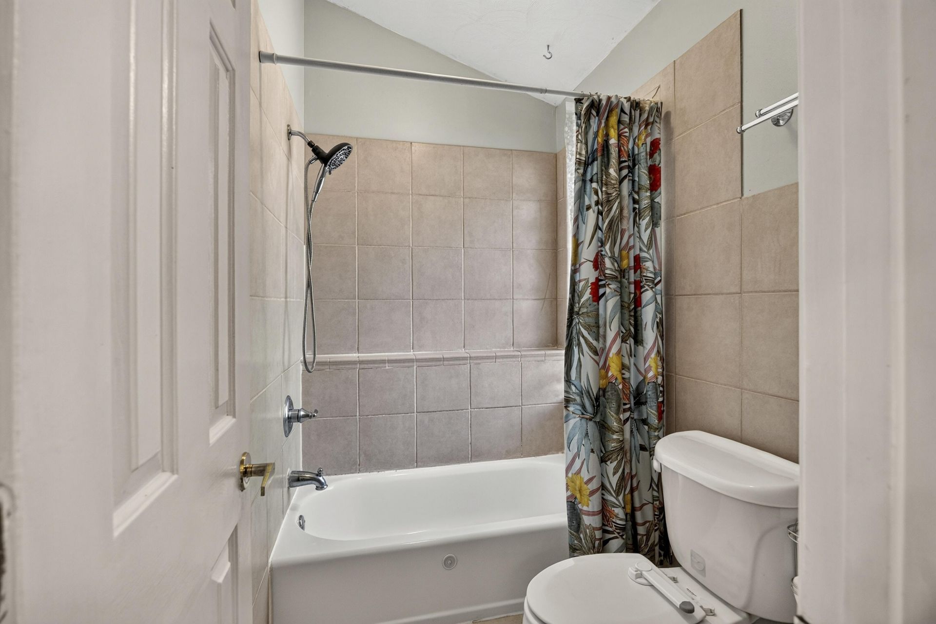 1352 Battery Glover Court Photo 20