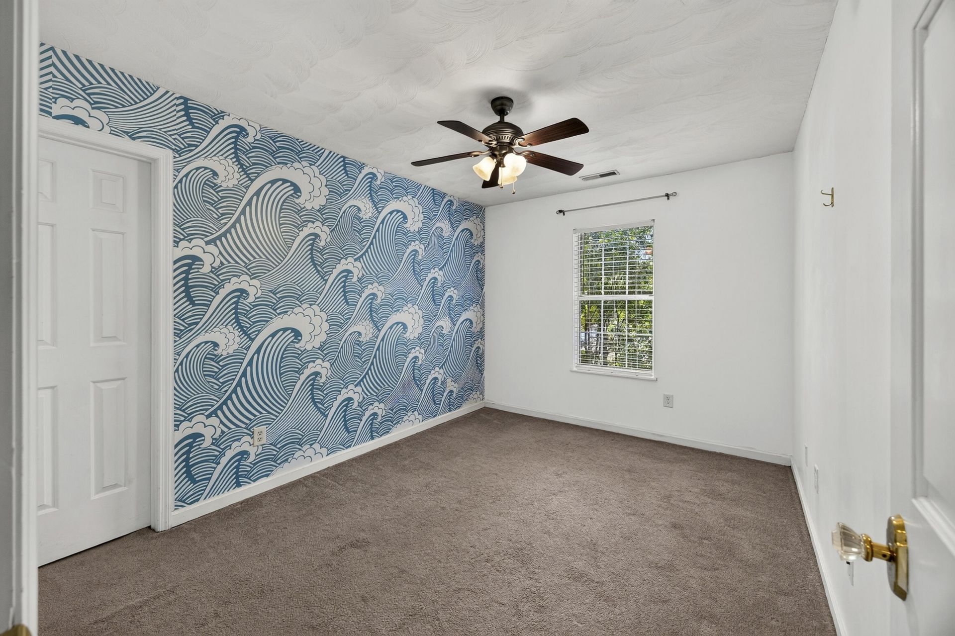 1352 Battery Glover Court Photo 21