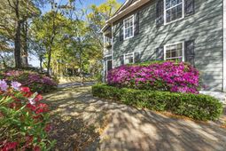 1352 Battery Glover Court photo 4