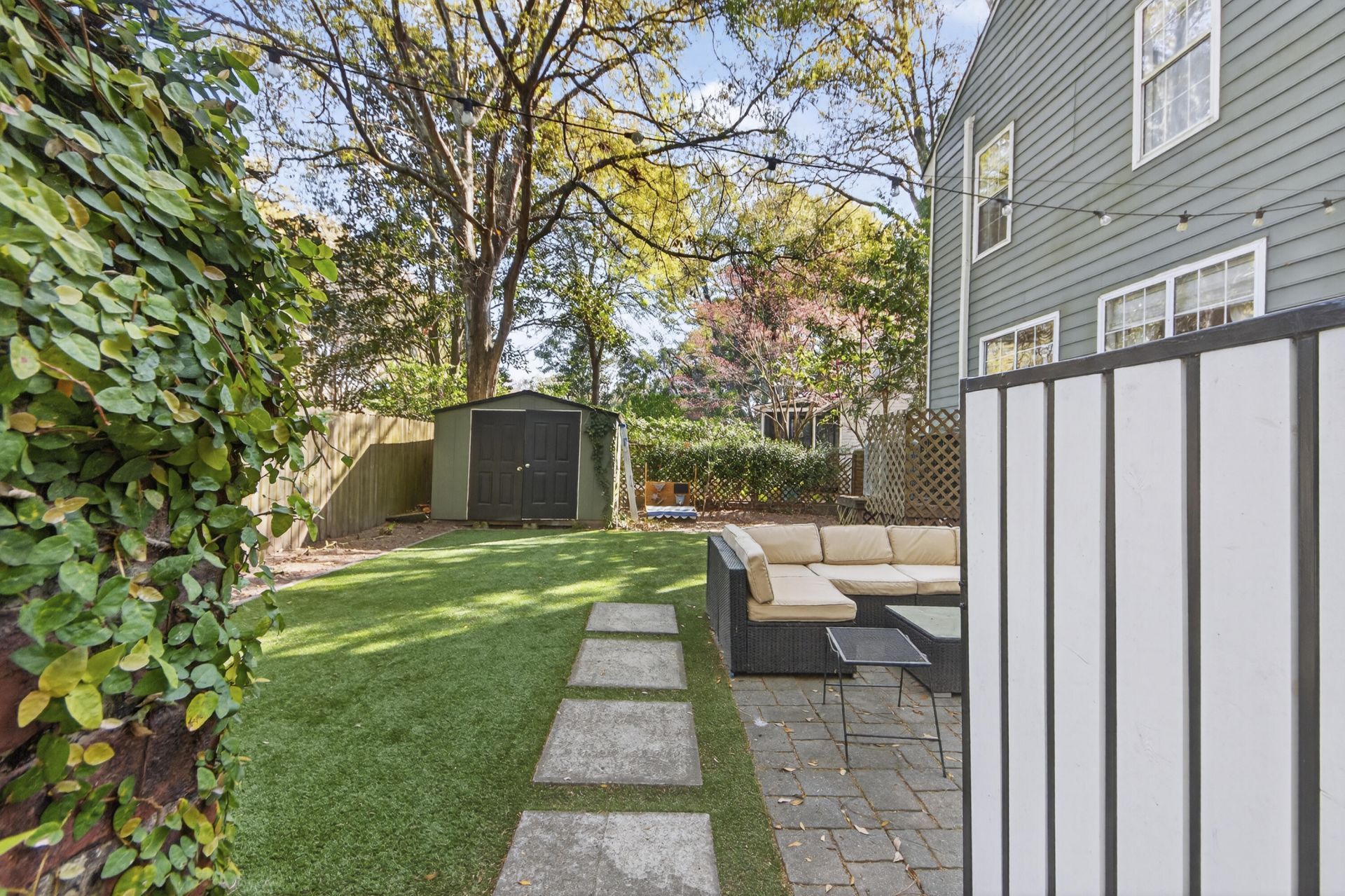 1352 Battery Glover Court Photo 32