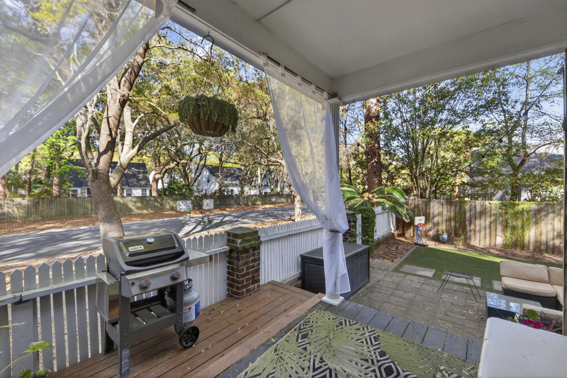 1352 Battery Glover Court Photo 35