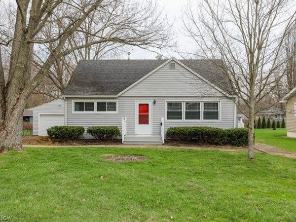 726 Artesian Avenue , Newton Falls, OH 44444