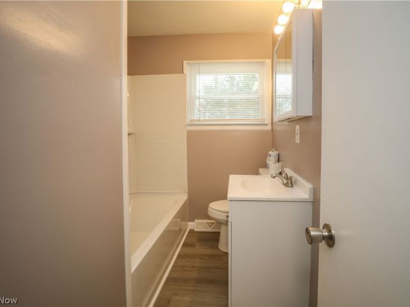 726 Artesian Avenue, Newton Falls, OH 44444 Photo 13